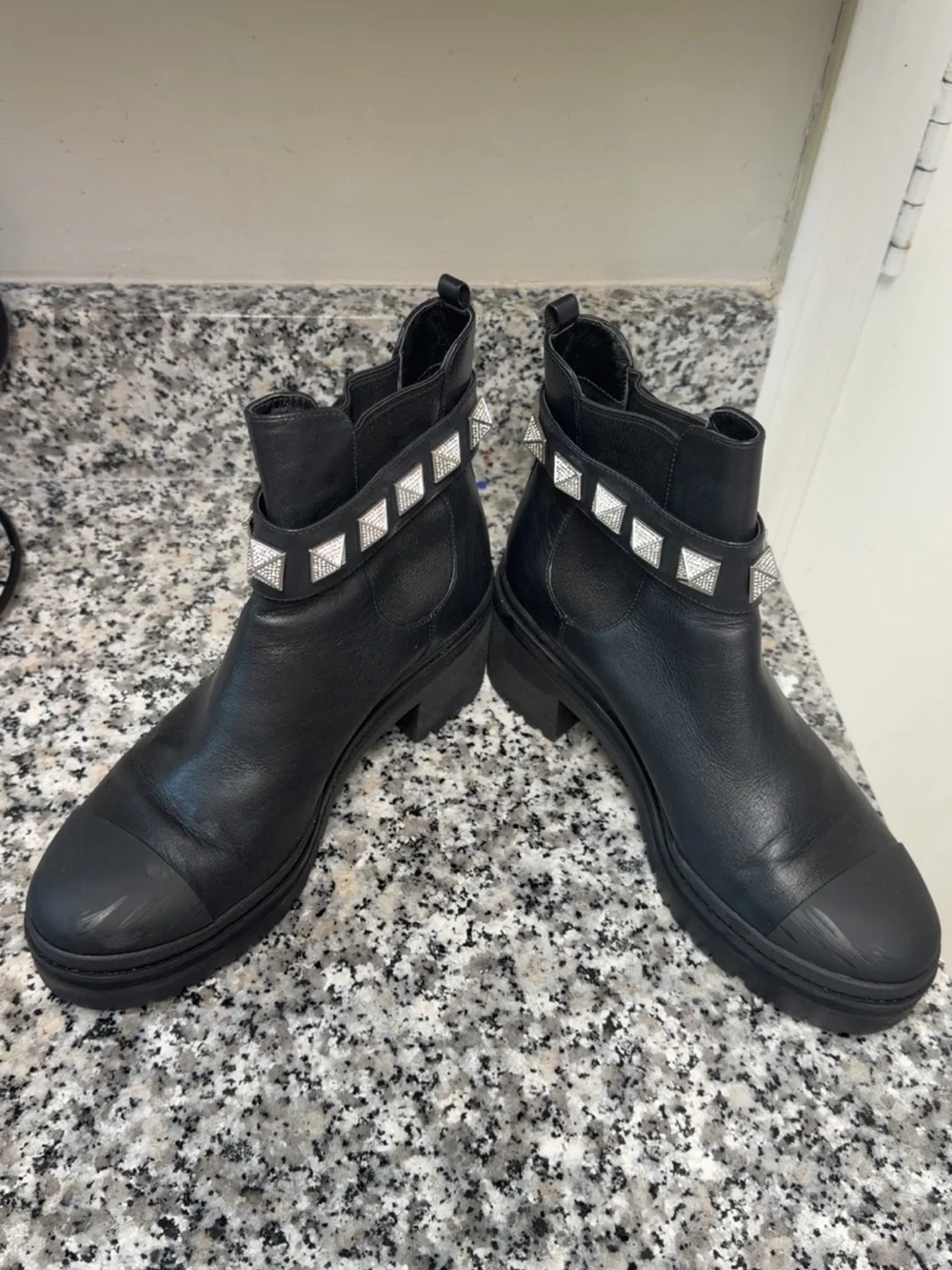 MICHAEL Michael Kors Glenn Studded Leather Lug Sole Ankle Boots Black Size 7M